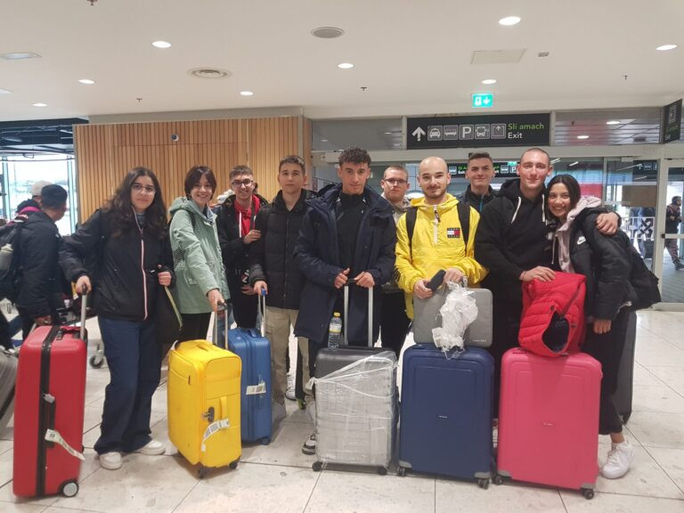 Students leaving for home